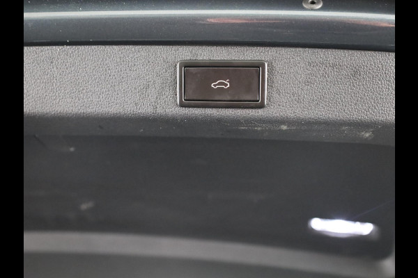 Škoda Superb Combi 1.5 TSI ACT Business Edition 150pk | Panoramadak | Navigatie | Trekhaak | Adaptieve cruise controle | Elektrisch verstelbare voorstoel