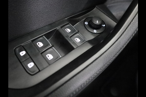 Škoda Superb Combi 1.5 TSI ACT Business Edition 150pk | Panoramadak | Navigatie | Trekhaak | Adaptieve cruise controle | Elektrisch verstelbare voorstoel