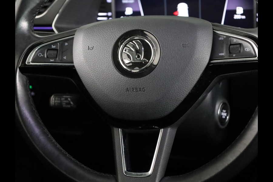 Škoda Superb Combi 1.5 TSI ACT Business Edition 150pk | Panoramadak | Navigatie | Trekhaak | Adaptieve cruise controle | Elektrisch verstelbare voorstoel