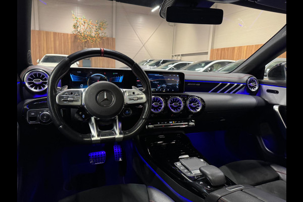 Mercedes-Benz CLA-Klasse 35 AMG 4MATIC Premium Plus, Pano, Night, Matrix Led, Ambiënte Light, Widescreen, Cam, PDC, Dealer Onderhouden