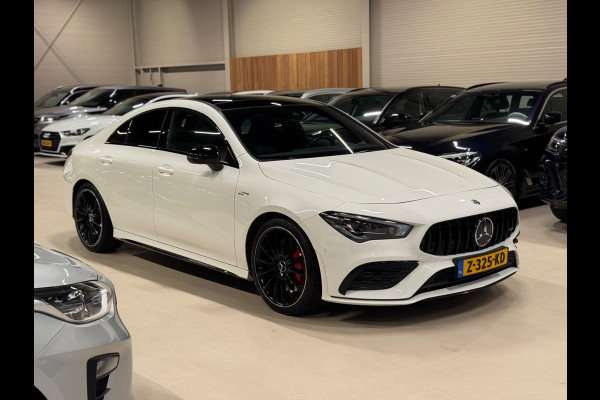 Mercedes-Benz CLA-Klasse 35 AMG 4MATIC Premium Plus, Pano, Night, Matrix Led, Ambiënte Light, Widescreen, Cam, PDC, Dealer Onderhouden