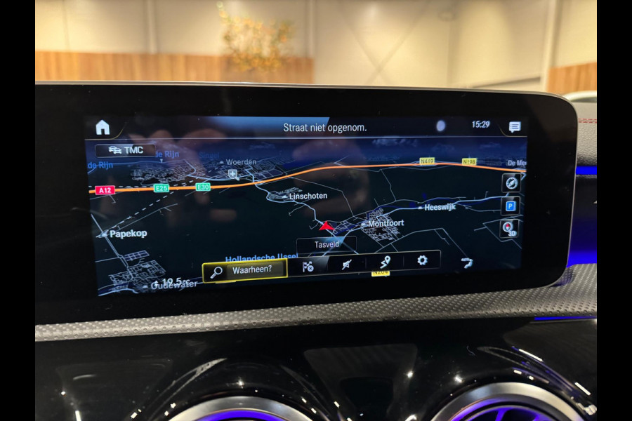 Mercedes-Benz CLA-Klasse 35 AMG 4MATIC Premium Plus, Pano, Night, Matrix Led, Ambiënte Light, Widescreen, Cam, PDC, Dealer Onderhouden