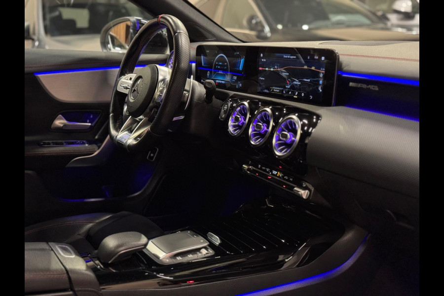 Mercedes-Benz CLA-Klasse 35 AMG 4MATIC Premium Plus, Pano, Night, Matrix Led, Ambiënte Light, Widescreen, Cam, PDC, Dealer Onderhouden