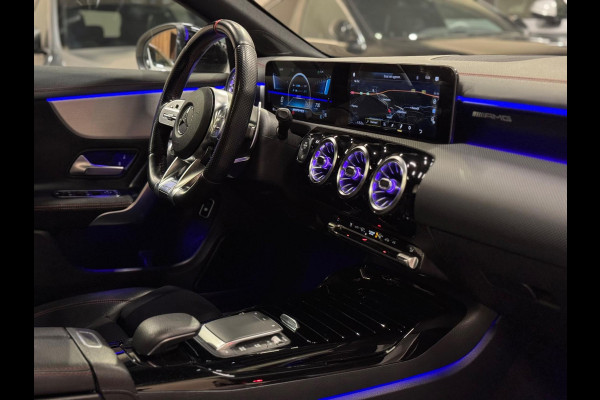 Mercedes-Benz CLA-Klasse 35 AMG 4MATIC Premium Plus, Pano, Night, Matrix Led, Ambiënte Light, Widescreen, Cam, PDC, Dealer Onderhouden
