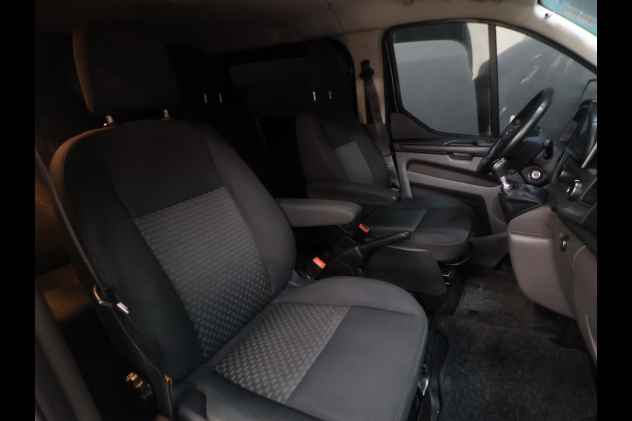 Ford Transit Custom 300 2.0 TDCI L2H1 Trend DC [5-ZITS, TREKHAAK, CAMERA, APPLE CARPLAY, ANDROID AUTO, CRUISE CONTROL, STOELVERWARMING, AIRCONDITIONING, NAVIGATIE, NIEUWSTAAT]