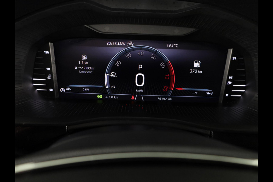 Škoda SCALA 1.0 TSI Sport Business 110 pk Automaat (DSG) | Navigatie | Parkeersensoren achter | Achteruitrijcamera | Adaptieve cruise control | Full LED koplampen | Voll. digitaal instrumentenpaneel |