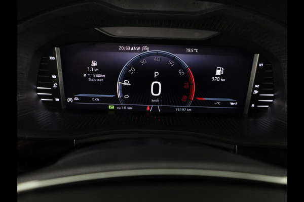 Škoda SCALA 1.0 TSI Sport Business 110 pk Automaat (DSG) | Navigatie | Parkeersensoren achter | Achteruitrijcamera | Adaptieve cruise control | Full LED koplampen | Voll. digitaal instrumentenpaneel |