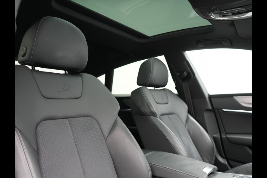 Audi A7 Sportback 50 TFSI e quattro S Line Plug In Hybrid 299pk Dealer O.H PHEV | Panodak | Adaptive Cruise | 360 Camera | Alcantara Sportstoelen Memory & Verwarmd | Apple Carplay | Blis | Navigatie | Virtual | DAB | 20"L.M |