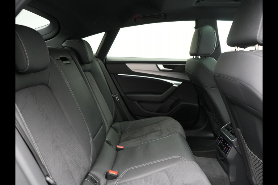 Audi A7 Sportback 50 TFSI e quattro S Line Plug In Hybrid 299pk Dealer O.H PHEV | Panodak | Adaptive Cruise | 360 Camera | Alcantara Sportstoelen Memory & Verwarmd | Apple Carplay | Blis | Navigatie | Virtual | DAB | 20"L.M |
