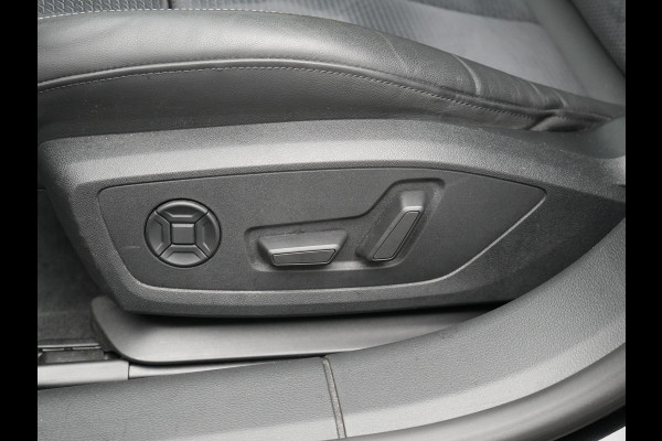 Audi A7 Sportback 50 TFSI e quattro S Line Plug In Hybrid 299pk Dealer O.H PHEV | Panodak | Adaptive Cruise | 360 Camera | Alcantara Sportstoelen Memory & Verwarmd | Apple Carplay | Blis | Navigatie | Virtual | DAB | 20"L.M |
