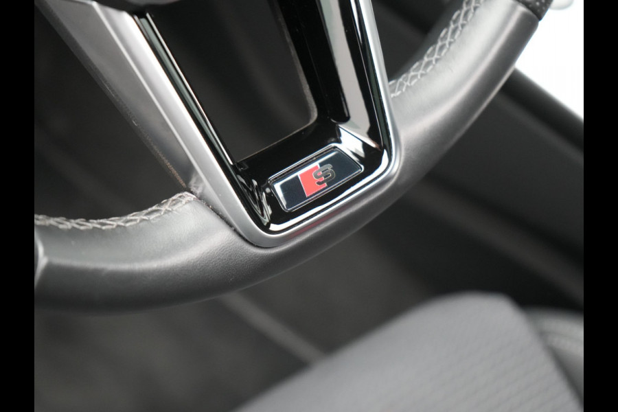 Audi A7 Sportback 50 TFSI e quattro S Line Plug In Hybrid 299pk Dealer O.H PHEV | Panodak | Adaptive Cruise | 360 Camera | Alcantara Sportstoelen Memory & Verwarmd | Apple Carplay | Blis | Navigatie | Virtual | DAB | 20"L.M |