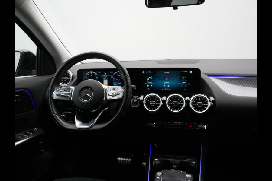 Mercedes-Benz GLA 250 e AMG Line Plug In Hybrid 225pk Dealer O.H PHEV | Cruise Control | Sfeerverlichting | Alcantara Sportstoelen Verwarmd | Lane Assist | Navigatie | Virtual | DAB |