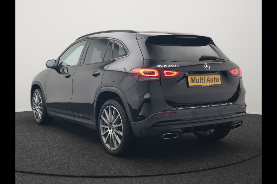 Mercedes-Benz GLA 250 e AMG Line Plug In Hybrid 225pk Dealer O.H PHEV | Cruise Control | Sfeerverlichting | Alcantara Sportstoelen Verwarmd | Lane Assist | Navigatie | Virtual | DAB |