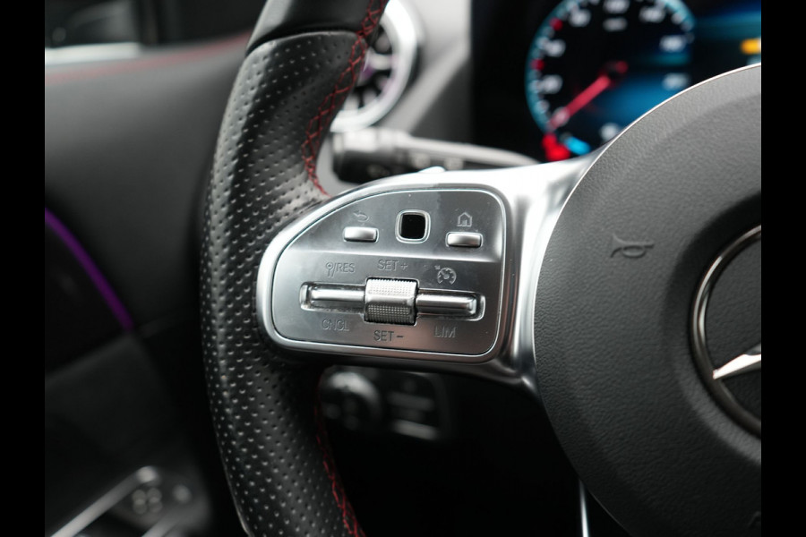 Mercedes-Benz GLA 250 e AMG Line Plug In Hybrid 225pk Dealer O.H PHEV | Cruise Control | Sfeerverlichting | Alcantara Sportstoelen Verwarmd | Lane Assist | Navigatie | Virtual | DAB |