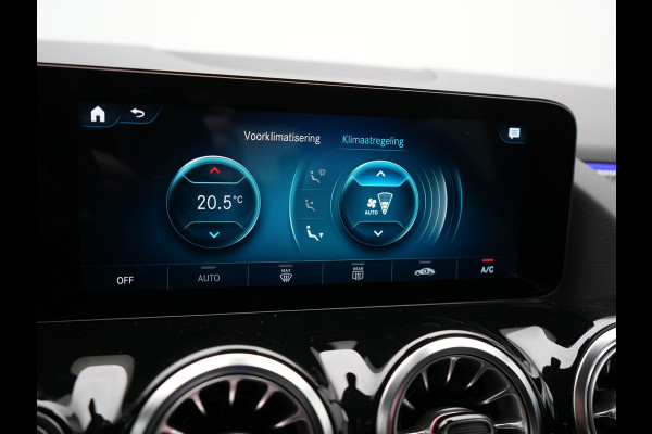 Mercedes-Benz GLA 250 e AMG Line Plug In Hybrid 225pk Dealer O.H PHEV | Cruise Control | Sfeerverlichting | Alcantara Sportstoelen Verwarmd | Lane Assist | Navigatie | Virtual | DAB |
