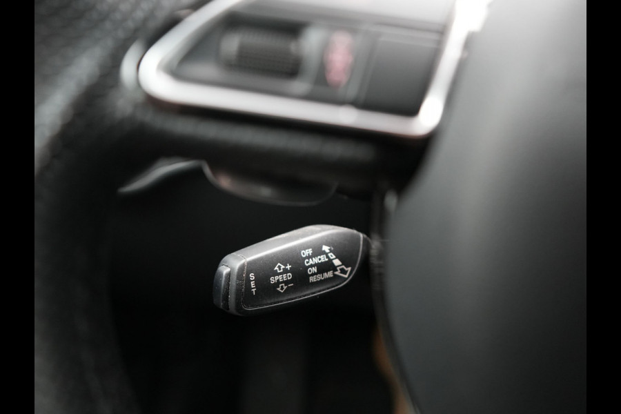 Audi A5 Cabriolet 1.8 TFSI S Line Automaat 177pk Dealer O.H | S Line Interieur & Exterieur | Bang & Olufsen | Cruise Control | Lederen Sportstoelen Verwarmd | Nekverwarming | 19" L.M | Navigatie | DAB |