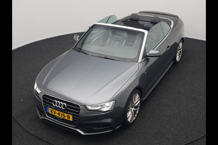 Audi A5 Cabriolet 1.8 TFSI S Line Automaat 177pk Dealer O.H | S Line Interieur & Exterieur | Bang & Olufsen | Cruise Control | Lederen Sportstoelen Verwarmd | Nekverwarming | 19" L.M | Navigatie | DAB |