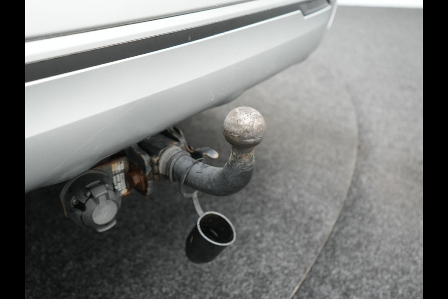 Mitsubishi Outlander 2.4 Intense+ Plug In Hybrid 225pk Dealer O.H PHEV | Trekhaak Af Fabriek | 360 Camera | Lederen Sportstoelen Verwarmd | Apple Carplay | Blis | Cruise Control | Navigatie | Keyless | DAB | 18" L.M |