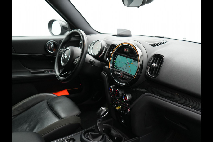 MINI Countryman 2.0 Cooper S E ALL4 Plug in Hybrid 225pk Dealer O.H. PHEV | Panodak | Adaptive Cruise | Head Up | Harman & Kardon | Lederen Sportstoelen Verwarmd | Camera |  Apple Carplay | Navigatie | Virtual | DAB |