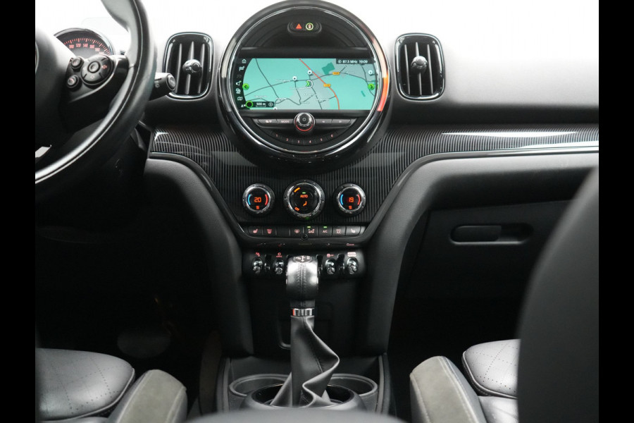 MINI Countryman 2.0 Cooper S E ALL4 Plug in Hybrid 225pk Dealer O.H. PHEV | Panodak | Adaptive Cruise | Head Up | Harman & Kardon | Lederen Sportstoelen Verwarmd | Camera |  Apple Carplay | Navigatie | Virtual | DAB |