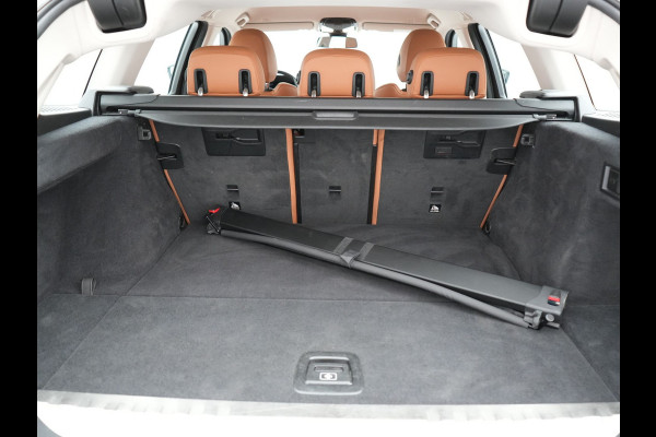 BMW 3 Serie Touring 320e Sportline Plug In Hybrid 204pk Dealer O.H PHEV | Lederen Sportstoelen Verwarmd | Sfeerverlichting | Apple Carplay | Navigatie | Cruise Control | Virtual | DAB |
