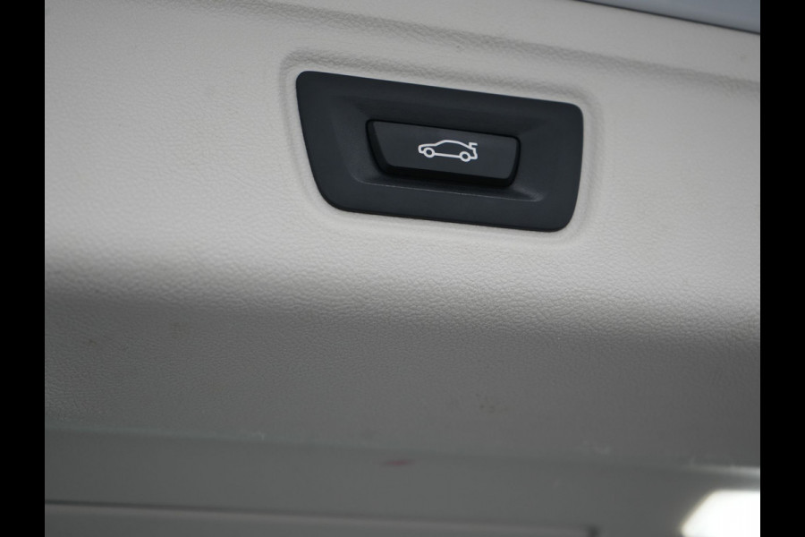 BMW 3 Serie Touring 320e Sportline Plug In Hybrid 204pk Dealer O.H PHEV | Lederen Sportstoelen Verwarmd | Sfeerverlichting | Apple Carplay | Navigatie | Cruise Control | Virtual | DAB |