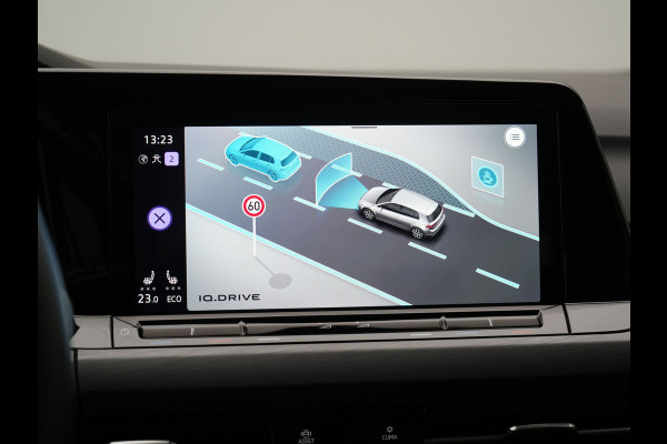 Volkswagen Golf 1.4 eHybrid Style Plug In Hybrid 204pk Dealer O.H PHEV | Adaptive Cruise | Sportstoelen Massage & Memory | IQ Light | Sfeerverlichting | Apple Carplay | Stoelen & Stuur Verwarmd | Virtual | Navigatie | DAB |