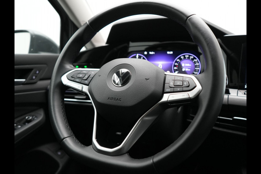 Volkswagen Golf 1.4 eHybrid Style Plug In Hybrid 204pk Dealer O.H PHEV | Adaptive Cruise | Sportstoelen Massage & Memory | IQ Light | Sfeerverlichting | Apple Carplay | Stoelen & Stuur Verwarmd | Virtual | Navigatie | DAB |
