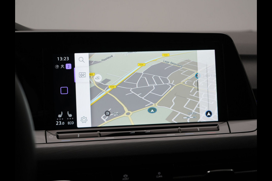 Volkswagen Golf 1.4 eHybrid Style Plug In Hybrid 204pk Dealer O.H PHEV | Adaptive Cruise | Sportstoelen Massage & Memory | IQ Light | Sfeerverlichting | Apple Carplay | Stoelen & Stuur Verwarmd | Virtual | Navigatie | DAB |