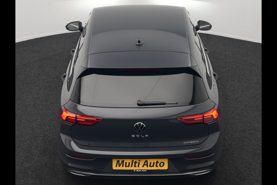 Volkswagen Golf 1.4 eHybrid Style Plug In Hybrid 204pk Dealer O.H PHEV | Adaptive Cruise | Sportstoelen Massage & Memory | IQ Light | Sfeerverlichting | Apple Carplay | Stoelen & Stuur Verwarmd | Virtual | Navigatie | DAB |
