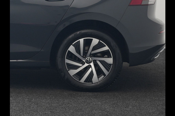 Volkswagen Golf 1.4 eHybrid Style Plug In Hybrid 204pk Dealer O.H PHEV | Adaptive Cruise | Sportstoelen Massage & Memory | IQ Light | Sfeerverlichting | Apple Carplay | Stoelen & Stuur Verwarmd | Virtual | Navigatie | DAB |