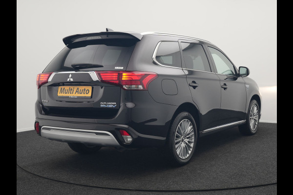 Mitsubishi Outlander 2.4 Intense Plug In Hybrid 225pk Dealer O.H PHEV | Trekhaak Afneembaar | Alcantara Sportstoelen Verwarmd | Camera | Apple Carplay | Keyless | DAB |