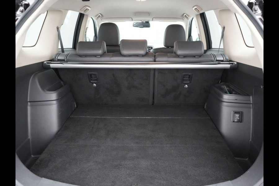 Mitsubishi Outlander 2.4 Intense Plug In Hybrid 225pk Dealer O.H PHEV | Trekhaak Afneembaar | Alcantara Sportstoelen Verwarmd | Camera | Apple Carplay | Keyless | DAB |