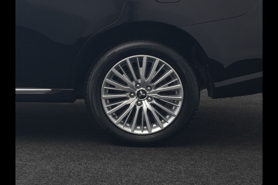 Mitsubishi Outlander 2.4 Intense Plug In Hybrid 225pk Dealer O.H PHEV | Trekhaak Afneembaar | Alcantara Sportstoelen Verwarmd | Camera | Apple Carplay | Keyless | DAB |