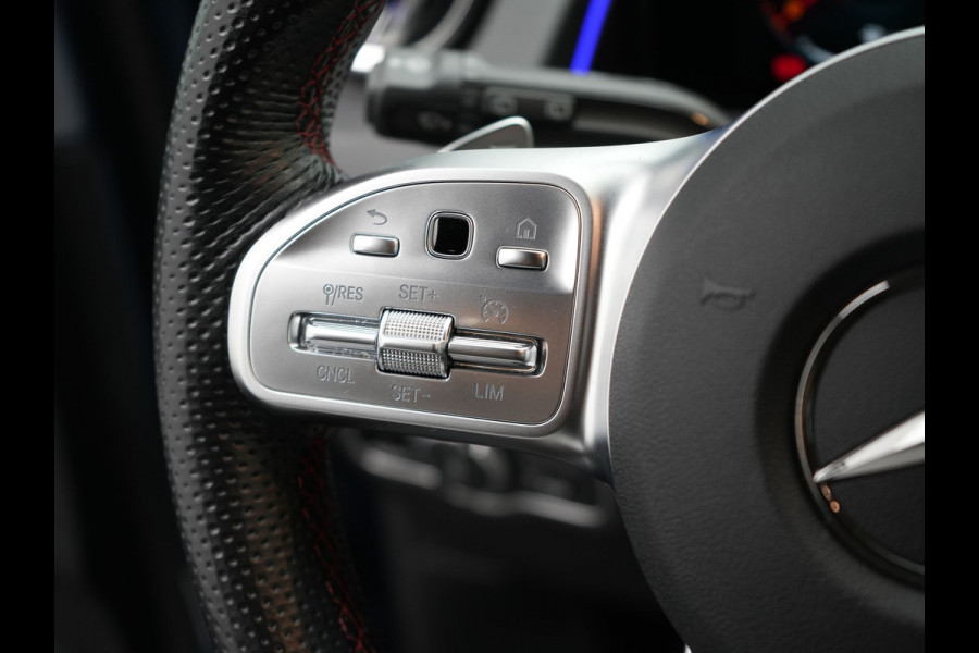 Mercedes-Benz Glb 250 AMG Line 225pk | Widescreen Navigatie | Camera  | Alcantara Sportstoelen Memory & Verwarmd | Sfeerverlichting | Apple Carplay | Keyless | DAB |