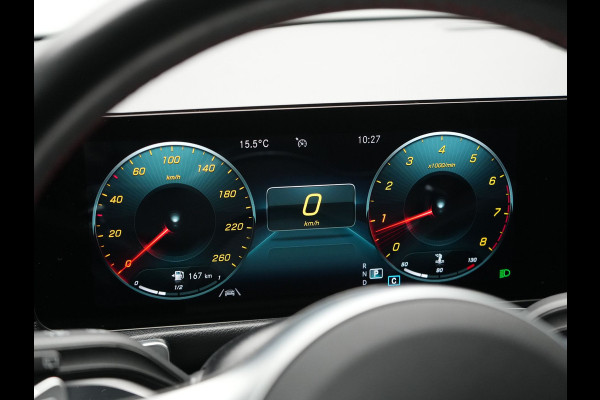 Mercedes-Benz Glb 250 AMG Line 225pk | Widescreen Navigatie | Camera  | Alcantara Sportstoelen Memory & Verwarmd | Sfeerverlichting | Apple Carplay | Keyless | DAB |