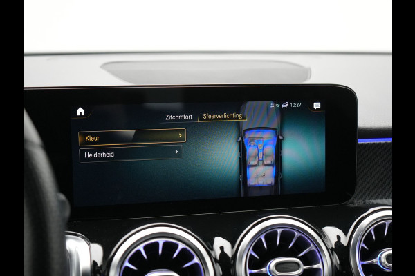 Mercedes-Benz Glb 250 AMG Line 225pk | Widescreen Navigatie | Camera  | Alcantara Sportstoelen Memory & Verwarmd | Sfeerverlichting | Apple Carplay | Keyless | DAB |