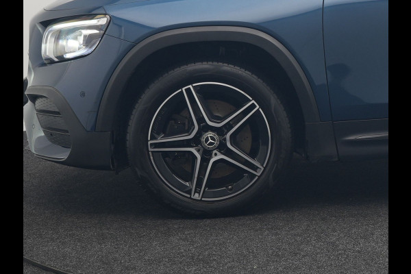 Mercedes-Benz Glb 250 AMG Line 225pk | Widescreen Navigatie | Camera  | Alcantara Sportstoelen Memory & Verwarmd | Sfeerverlichting | Apple Carplay | Keyless | DAB |