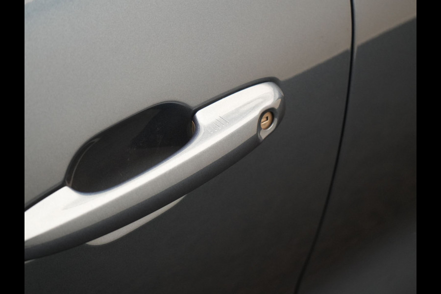 Ford Kuga 2.5 Vignale Plug In Hybrid 225pk Dealer O.H PHEV | Head Up | Adaptive Cruise | Lederen Sportstoelen Memory & Verwarmd | Bang & Olufsen | 360 Camera | Apple Carplay | Keyless | Blis | Stuur Verwarmd | Navigatie | DAB |