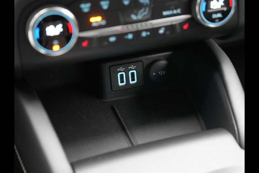 Ford Kuga 2.5 Vignale Plug In Hybrid 225pk Dealer O.H PHEV | Head Up | Adaptive Cruise | Lederen Sportstoelen Memory & Verwarmd | Bang & Olufsen | 360 Camera | Apple Carplay | Keyless | Blis | Stuur Verwarmd | Navigatie | DAB |