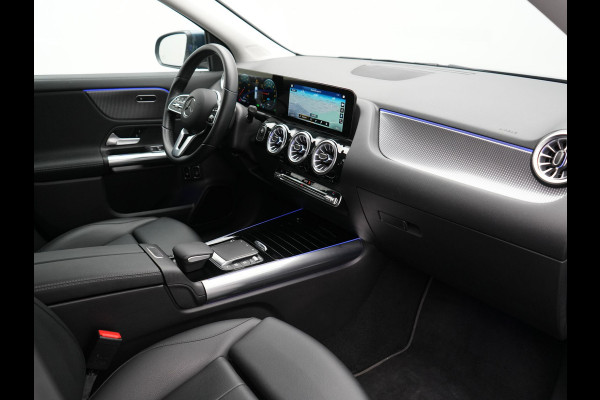 Mercedes-Benz GLA 250 e Style Plug In Hybrid 218pk Dealer O.H. PHEV | 360 Camera | Adaptive Cruise | Apple Carplay | Widescreen Navigatie | Lederen Sportstoelen Verwarmd | 18" L.M | Virtual | DAB |