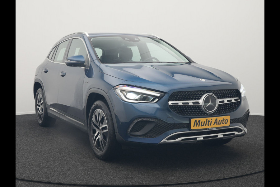 Mercedes-Benz GLA 250 e Style Plug In Hybrid 218pk Dealer O.H. PHEV | 360 Camera | Adaptive Cruise | Apple Carplay | Widescreen Navigatie | Lederen Sportstoelen Verwarmd | 18" L.M | Virtual | DAB |
