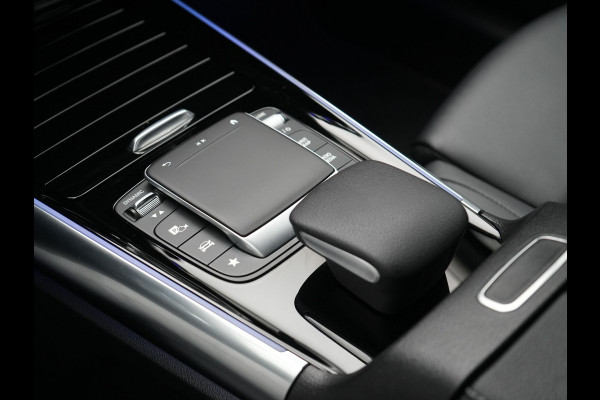 Mercedes-Benz GLA 250 e Style Plug In Hybrid 218pk Dealer O.H. PHEV | 360 Camera | Adaptive Cruise | Apple Carplay | Widescreen Navigatie | Lederen Sportstoelen Verwarmd | 18" L.M | Virtual | DAB |