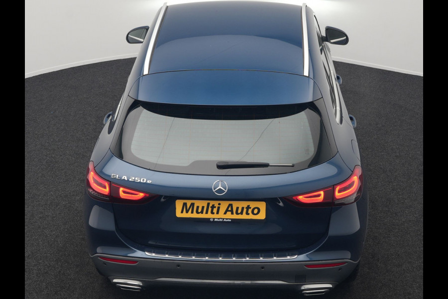 Mercedes-Benz GLA 250 e Style Plug In Hybrid 218pk Dealer O.H. PHEV | 360 Camera | Adaptive Cruise | Apple Carplay | Widescreen Navigatie | Lederen Sportstoelen Verwarmd | 18" L.M | Virtual | DAB |