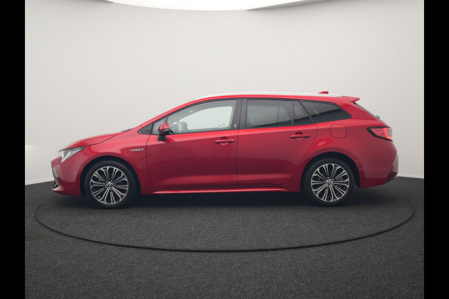 Toyota Corolla Touring Sports 1.8 Hybrid Dynamic Hybrid 123pk Dealer O.H | Adaptive Cruise | Sportstoelen & Stuur Verwarmd | Camera | Apple Carplay | Keyless | Blis | Navigatie | DAB |