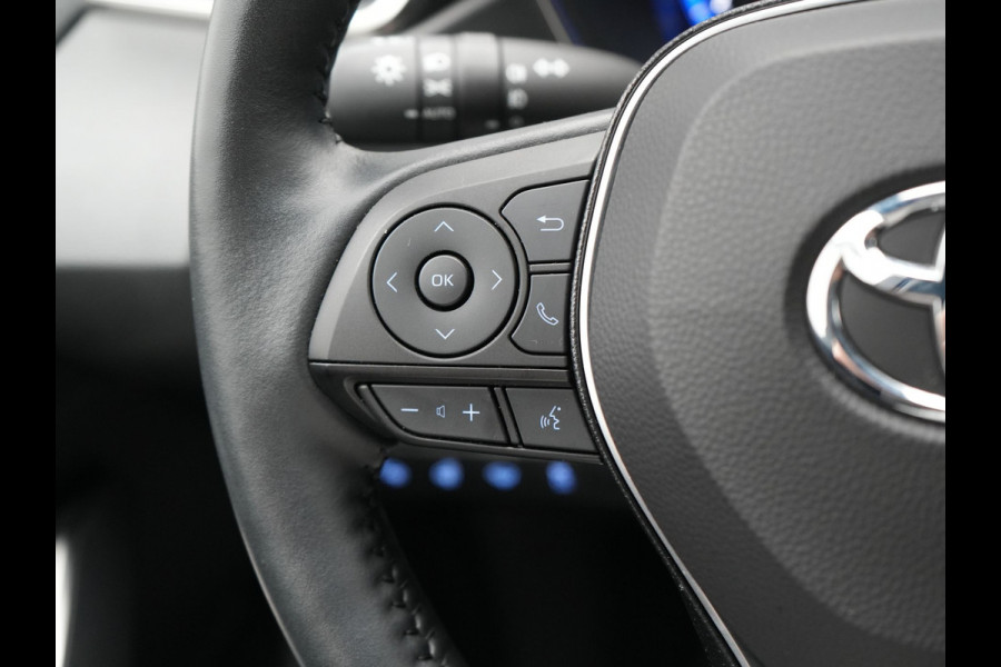 Toyota Corolla Touring Sports 1.8 Hybrid Dynamic Hybrid 123pk Dealer O.H | Adaptive Cruise | Sportstoelen & Stuur Verwarmd | Camera | Apple Carplay | Keyless | Blis | Navigatie | DAB |