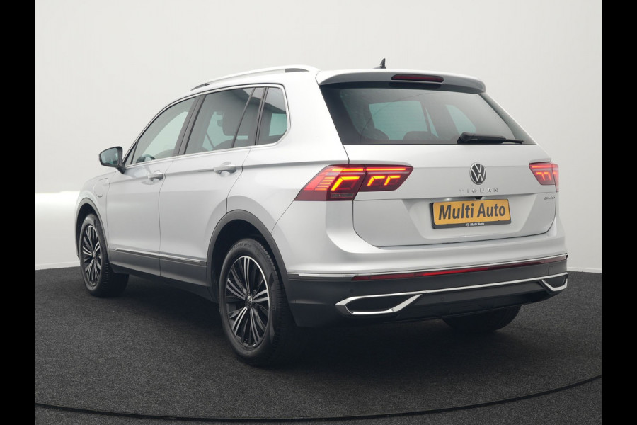 Volkswagen Tiguan 1.4 TSI eHybrid Elegance Plug In Hybrid 245pk Dealer O.H PHEV | Adaptive Cruise | Head Up | IQ Light | 360 Camera | Alcantara Sportstoelen Massage & Verwarmd | Sfeerverlichting | Keyless | Stuur Verwarmd | Apple Carplay | Navigatie | DAB |