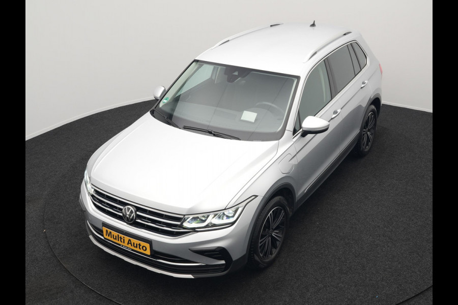 Volkswagen Tiguan 1.4 TSI eHybrid Elegance Plug In Hybrid 245pk Dealer O.H PHEV | Adaptive Cruise | Head Up | IQ Light | 360 Camera | Alcantara Sportstoelen Massage & Verwarmd | Sfeerverlichting | Keyless | Stuur Verwarmd | Apple Carplay | Navigatie | DAB |