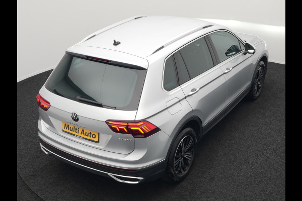 Volkswagen Tiguan 1.4 TSI eHybrid Elegance Plug In Hybrid 245pk Dealer O.H PHEV | Adaptive Cruise | Head Up | IQ Light | 360 Camera | Alcantara Sportstoelen Massage & Verwarmd | Sfeerverlichting | Keyless | Stuur Verwarmd | Apple Carplay | Navigatie | DAB |