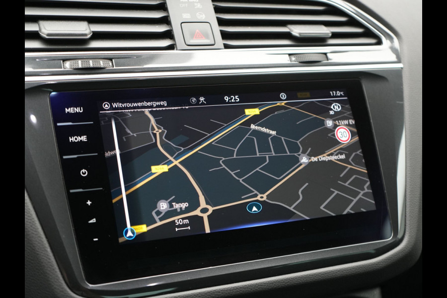 Volkswagen Tiguan 1.4 TSI eHybrid Elegance Plug In Hybrid 245pk Dealer O.H PHEV | Adaptive Cruise | Head Up | IQ Light | 360 Camera | Alcantara Sportstoelen Massage & Verwarmd | Sfeerverlichting | Keyless | Stuur Verwarmd | Apple Carplay | Navigatie | DAB |